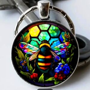 Bee keychain